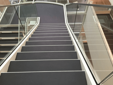 Treppe mit Linoleum